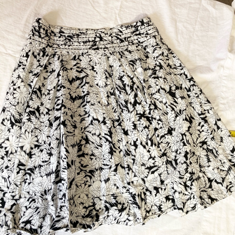 Aryeh cotton black and white lined swing skirt size large - Picture 7 of 7